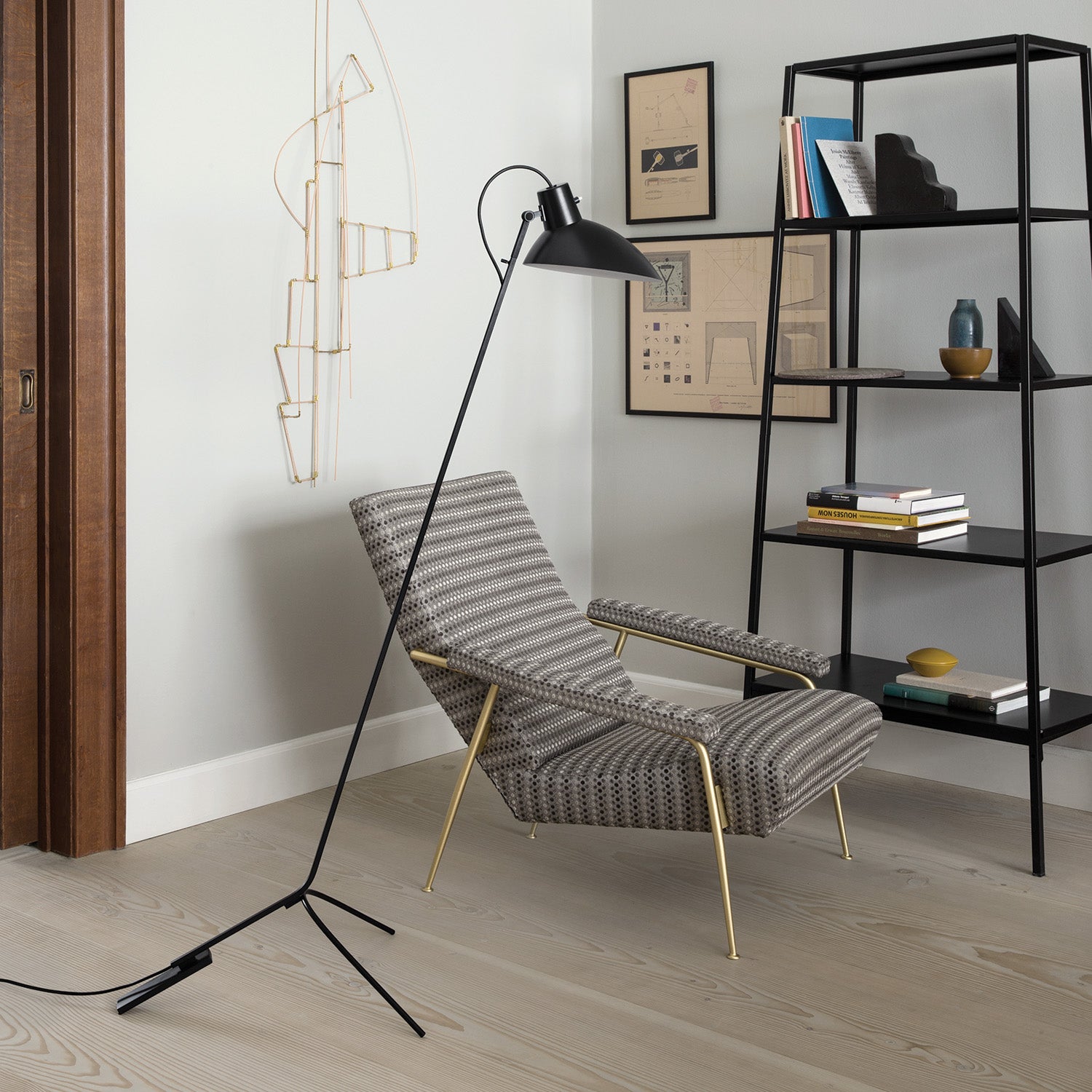 Goodee-Astep-VV Cinquanta Floor - Color - Black - Frame - Black