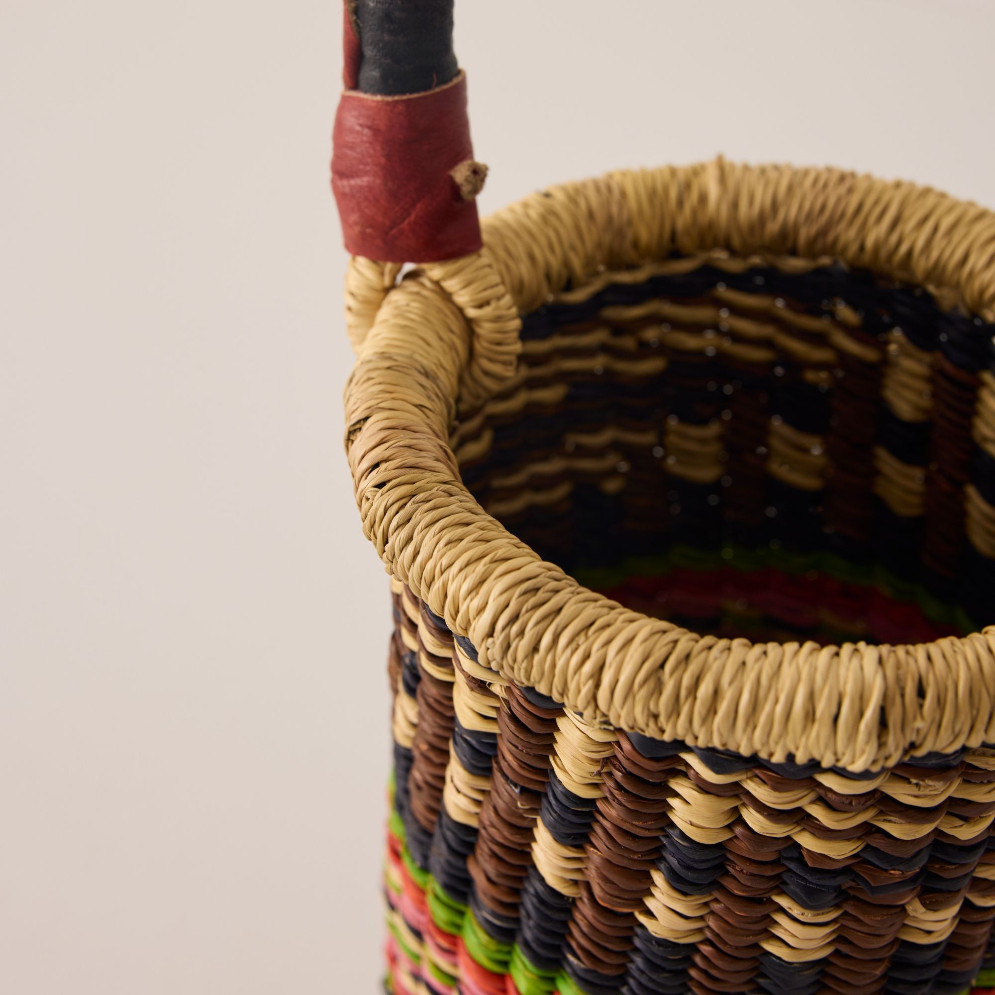 Goodee-Baba Tree-Wine Bottle Basket - Exclusive - Color - Brown & Pink