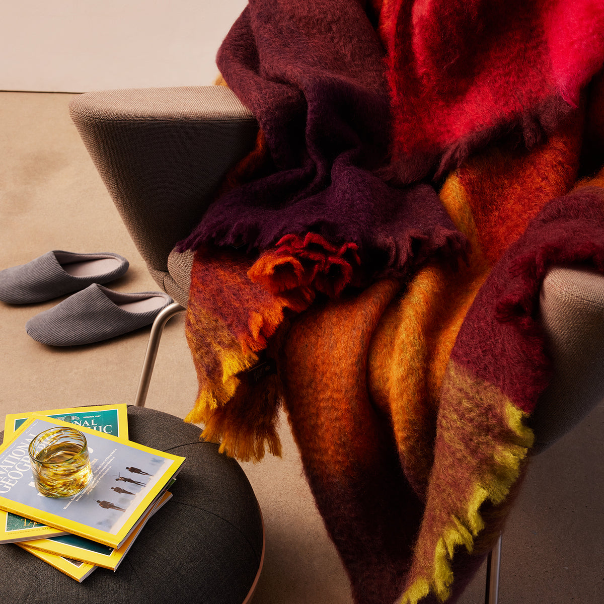 Goodee-Ezcaray-Cuadros Throw - Color - Aubergine